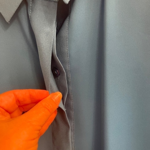 DKNY shirt size small like new - Picture 4 of 5